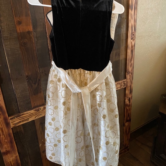 Sold - Picture 2 of 4